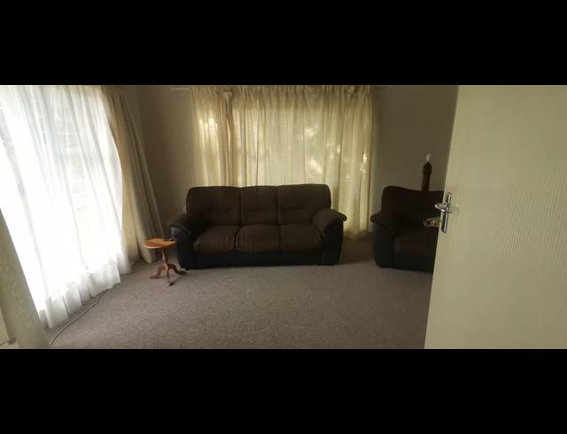 4 BEDROOM HOUSE FOR SALE IN BERGSIG